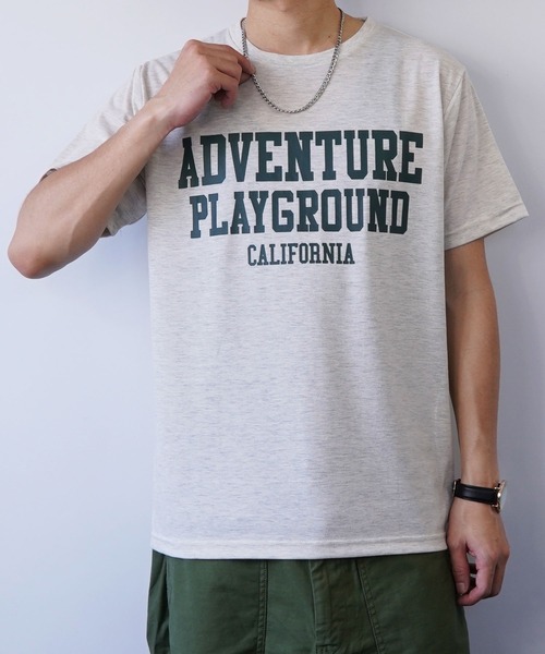 GGD SELECT(ジージーディー セレクト)の「ロゴプリントTシャツ(Tシャツ/カットソー・メンズ・ホワイト/ブラック/カーキ/ピンク/ターコイズブルー/イエロー/インディゴブルー/ブルー/グリーン/アイボリー/ミント/クリアブラック/ライトカーキ/ナチュラル/ライトブラック/ホワイト系2/ホワイト系3/ホワイト系4/ブラック系2/ブラック系3/ブラック系4/グリーン系2/ブルー系2/パープル・LL/M/L)」の4枚目の写真