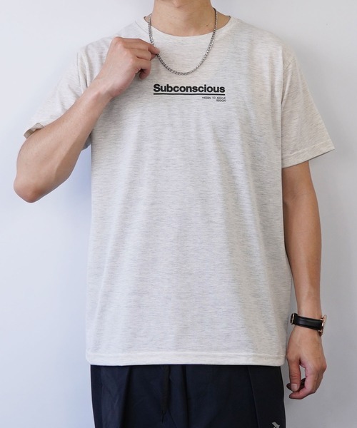 GGD SELECT(ジージーディー セレクト)の「ロゴプリントTシャツ(Tシャツ/カットソー・メンズ・ホワイト/ブラック/カーキ/ピンク/ターコイズブルー/イエロー/インディゴブルー/ブルー/グリーン/アイボリー/ミント/クリアブラック/ライトカーキ/ナチュラル/ライトブラック/ホワイト系2/ホワイト系3/ホワイト系4/ブラック系2/ブラック系3/ブラック系4/グリーン系2/ブルー系2/パープル・LL/M/L)」の6枚目の写真