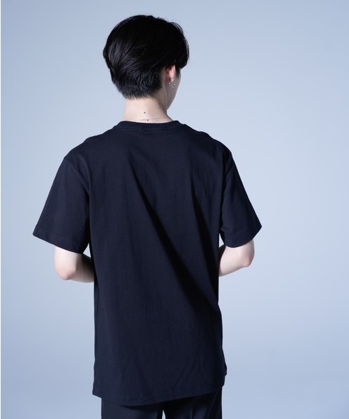 AROUND FLAVA（アラウンドフラバ）の「loose fit spangles logo T / ルーズフィット スパンコール ロゴTシャツ（Tシャツ/カットソー・メンズ・ブラック/ホワイト・MEDIUM/SMALL/LARGE）」の6枚目の写真
