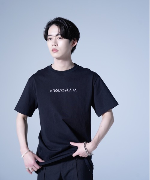 AROUND FLAVA（アラウンドフラバ）の「loose fit spangles logo T / ルーズフィット スパンコール ロゴTシャツ（Tシャツ/カットソー・メンズ・ブラック/ホワイト・MEDIUM/SMALL/LARGE）」の7枚目の写真