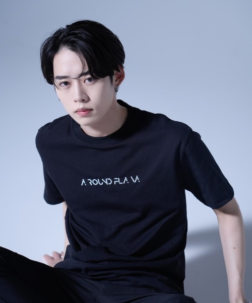 AROUND FLAVA（アラウンドフラバ）の「loose fit spangles logo T / ルーズフィット スパンコール ロゴTシャツ（Tシャツ/カットソー・メンズ・ブラック/ホワイト・MEDIUM/SMALL/LARGE）」の13枚目の写真