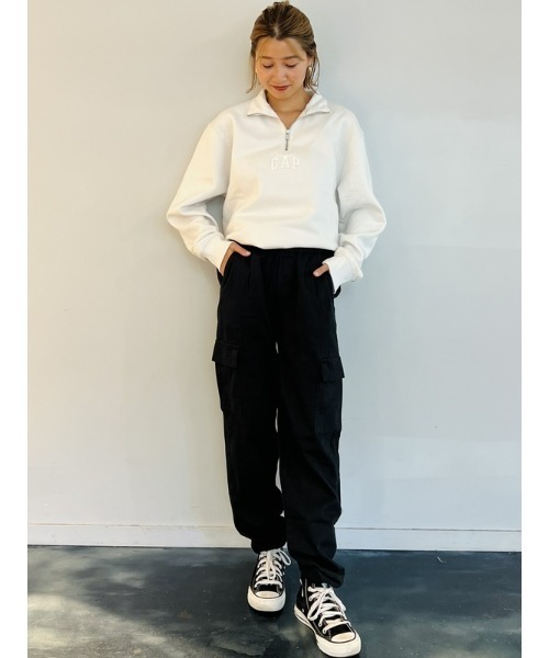 GAP（ギャップ）の「GAP アーチロゴ ハーフジップスウェット・トレーナー(ユニセックス)（スウェット・メンズ・ホワイト系その他/ブルー/ブラウン/ブラック/ホワイト系その他2/ブラック系その他/その他/アクア・L/M/S/XS/XL）」の11枚目の写真