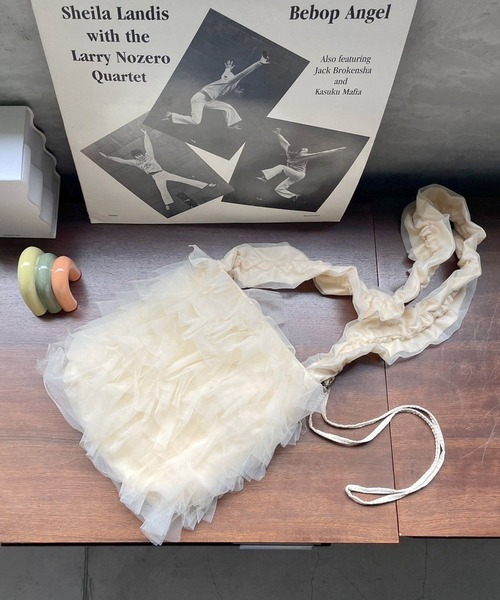 LOWRYS FARM（ローリーズファーム）の「シャーリングミニショルダー　 971090（ショルダーバッグ・レディース・ブラック/ピンク/アイボリー/ブルー/ホワイト系その他/ブラック系その他/ブラック系その他2・FREE）」の3枚目の写真