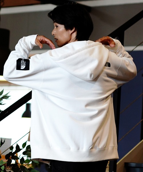 THE NORTH FACE（ザノースフェイス）の「THE NORTH FACE/ザ・ノース・フェイス SQUARE LOGO F/Z ジップアップパーカー ブランドロゴ 刺繍 ワンポイント NT62349（パーカー・メンズ・ミックスグレー/ネイビー/ベージュ/ブラック/ダークカーキ/ホワイト・M/XL/S/L）」の16枚目の写真