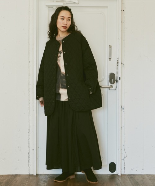 Libra Cue（リブラ キュー）の「キルティングショートコート（ノーカラージャケット・レディース・ブラック/ネイビー/アイボリー・FREE）」の8枚目の写真