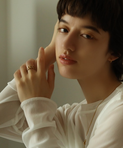 ORLEAN(オルレアン)の「金属アレルギー対応 幅広デザインリング 11号 サージカルステンレス(リング・レディース・ゴールド/シルバー・11号)」の3枚目の写真