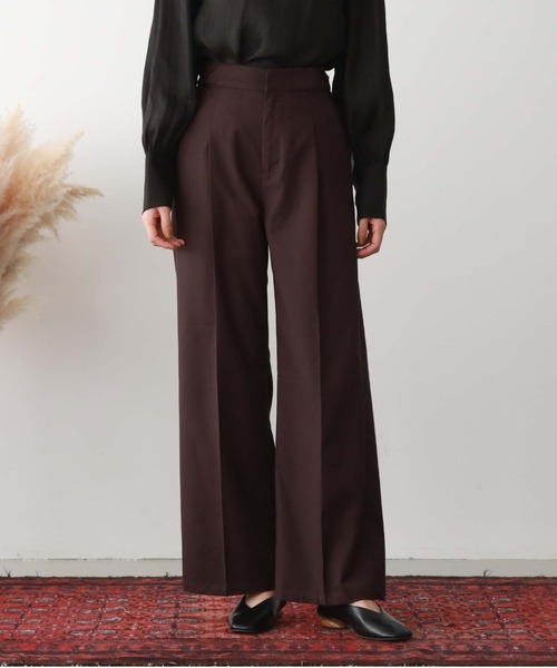 archives（アルシーヴ）の「サイドタブストレートパンツ（その他パンツ・レディース・ブラウン/ブラック/アイボリー/グリーン・MEDIUM）」の3枚目の写真