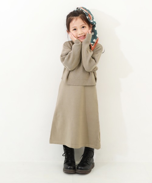 devirock(デビロック)の「洗える チクチクしない素肌ニット セーター&ニットワンピース セットアップ(ワンピース・キッズ・ブラック/グレー系/ダークブルー・110cm/160cm/120cm/140cm/150cm/130cm/100cm)」の5枚目の写真