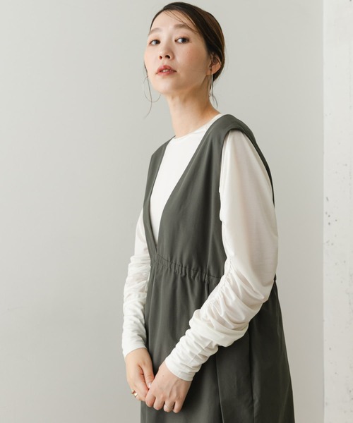 F by ROSSO（エフバイロッソ）の「F by ROSSO　ギャザースリーブプルオーバー（Tシャツ/カットソー・レディース・オフホワイト/ブラック/カーキ・FREE）」の6枚目の写真