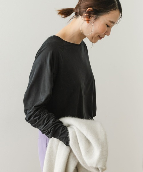 F by ROSSO（エフバイロッソ）の「F by ROSSO　ギャザースリーブプルオーバー（Tシャツ/カットソー・レディース・オフホワイト/ブラック/カーキ・FREE）」の12枚目の写真