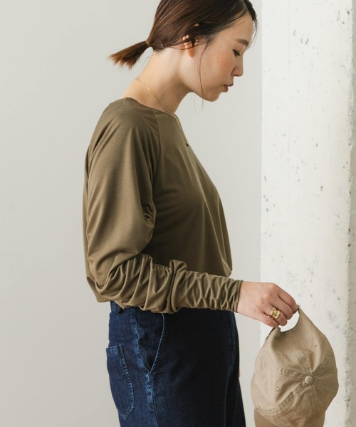 F by ROSSO（エフバイロッソ）の「F by ROSSO　ギャザースリーブプルオーバー（Tシャツ/カットソー・レディース・オフホワイト/ブラック/カーキ・FREE）」の14枚目の写真