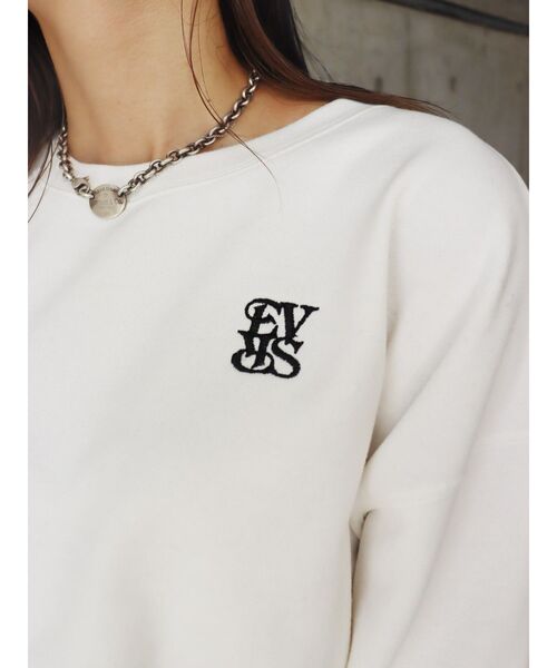 EVRIS（エヴリス）の「ワンポイントロゴショートスウェット【セットアップ着用可能】（スウェット・レディース・ホワイト/グレー/ネイビー/ブラック・FREE）」の11枚目の写真