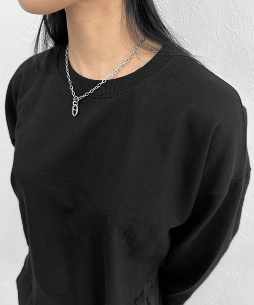 LVEU.（ラブユ.）の「【LVEU.】アシンメトリーヘムデザイントップス / トップス カットソー スウェット アシンメトリー アシメ ホワイト ブラック ZOZOTOWN限定（Tシャツ/カットソー・レディース・ブラック/ホワイト・FREE）」の8枚目の写真