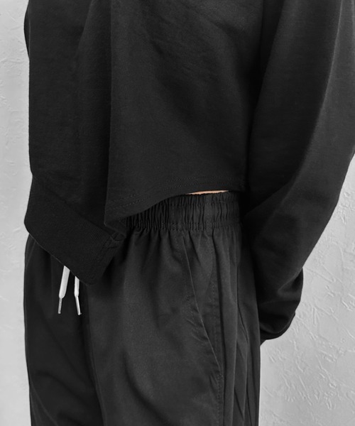 LVEU.（ラブユ.）の「【LVEU.】アシンメトリーヘムデザイントップス / トップス カットソー スウェット アシンメトリー アシメ ホワイト ブラック ZOZOTOWN限定（Tシャツ/カットソー・レディース・ブラック/ホワイト・FREE）」の9枚目の写真