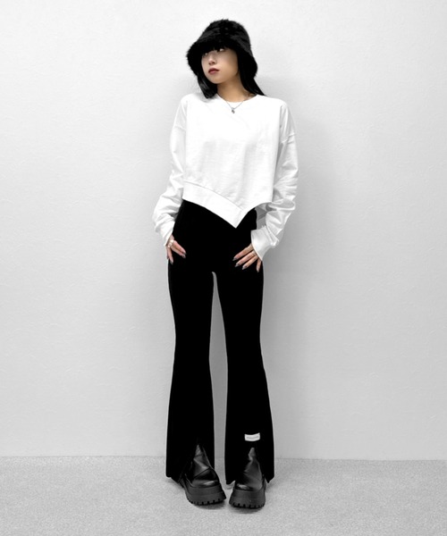 LVEU.（ラブユ.）の「【LVEU.】アシンメトリーヘムデザイントップス / トップス カットソー スウェット アシンメトリー アシメ ホワイト ブラック ZOZOTOWN限定（Tシャツ/カットソー・レディース・ブラック/ホワイト・FREE）」の14枚目の写真