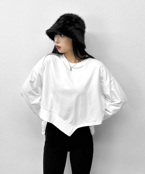 LVEU.（ラブユ.）の「【LVEU.】アシンメトリーヘムデザイントップス / トップス カットソー スウェット アシンメトリー アシメ ホワイト ブラック ZOZOTOWN限定（Tシャツ/カットソー・レディース・ブラック/ホワイト・FREE）」の15枚目の写真