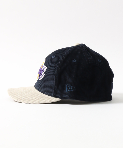 NEW ERA(ニューエラ)の「【NEW ERA / ニューエラ】relume 別注 LOW PROFILE 59FIFTY Lakers(ハット・メンズ・ネイビー/アイボリー・SMALL/MEDIUM/LARGE)」の4枚目の写真
