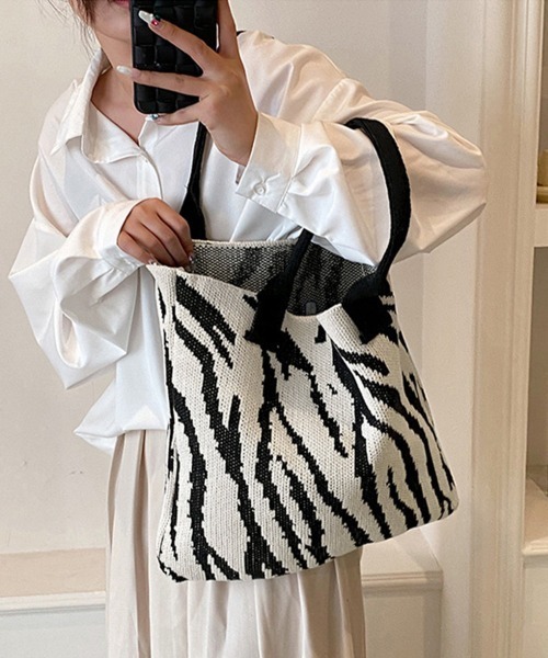 Miniministore（ミニミニストア）の「ニットバッグ トートバッグ 大容量かばん（トートバッグ・レディース・ロイヤルブルー/ブラウン/イエロー/ブラック/フューシャピンク/グリーン・FREE）」の15枚目の写真