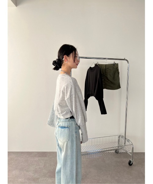 HANNE(アン)の「クロップドスウェット(スウェット・レディース・ブラック/グレー・FREE)」の17枚目の写真