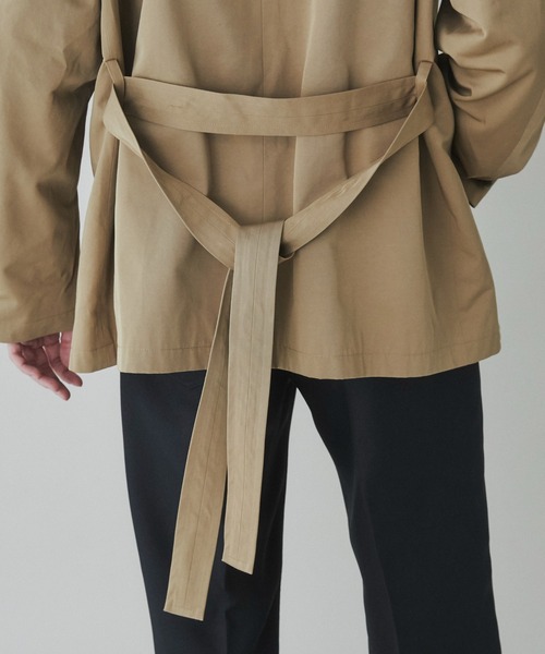 LUCY(ルーシー)の「LUCY/ショートトレンチジャケット(トレンチコート・メンズ・ベージュ・MEDIUM/LARGE)」の9枚目の写真