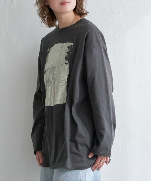 notch.（ノッチ）の「箔プリントロンＴ（Tシャツ/カットソー・レディース・オフホワイト/チャコールグレー・M）」の16枚目の写真