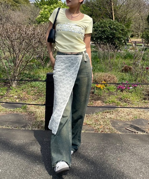 SHAGGIE（シャギー）の「サイドシャーリングUネックTeeシャツ（Tシャツ/カットソー・レディース・ブラック/ホワイト/イエロー/ライトブルー/ネイビー・FREE）」の9枚目の写真