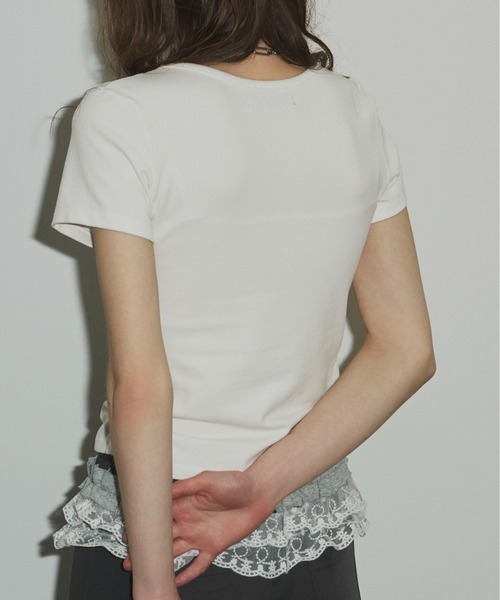 SHAGGIE（シャギー）の「サイドシャーリングUネックTeeシャツ（Tシャツ/カットソー・レディース・ブラック/ホワイト/イエロー/ライトブルー・FREE）」の20枚目の写真