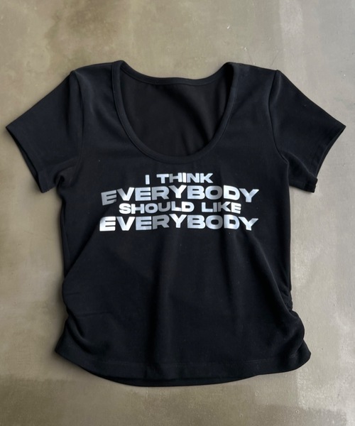 SHAGGIE（シャギー）の「サイドシャーリングUネックTeeシャツ（Tシャツ/カットソー・レディース・ブラック/ホワイト/イエロー/ライトブルー・FREE）」の9枚目の写真