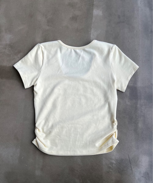 SHAGGIE（シャギー）の「サイドシャーリングUネックTeeシャツ（Tシャツ/カットソー・レディース・ブラック/ホワイト/イエロー/ライトブルー/ネイビー・FREE）」の12枚目の写真