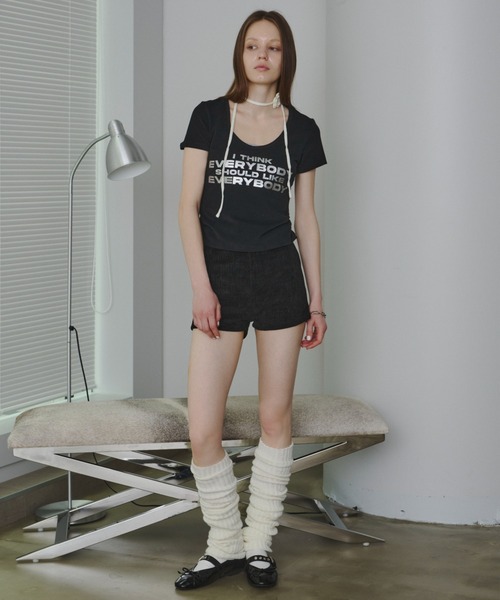 SHAGGIE（シャギー）の「サイドシャーリングUネックTeeシャツ（Tシャツ/カットソー・レディース・ブラック/ホワイト/イエロー/ライトブルー・FREE）」の15枚目の写真