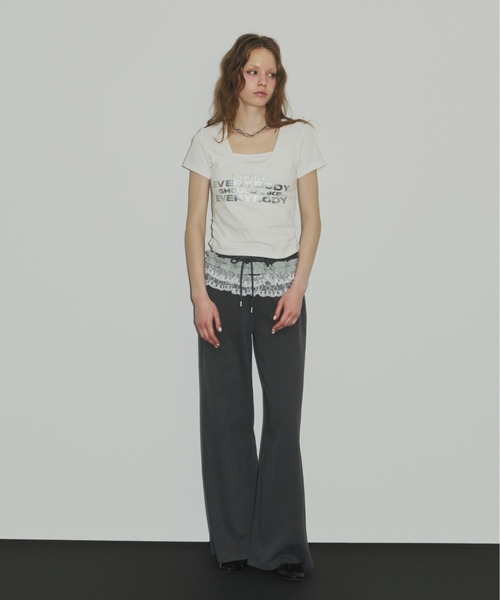 SHAGGIE（シャギー）の「サイドシャーリングUネックTeeシャツ（Tシャツ/カットソー・レディース・ブラック/ホワイト/イエロー/ライトブルー・FREE）」の19枚目の写真