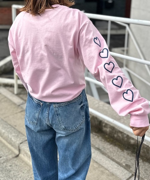 mi via loca（ミヴィアロカ）の「GILDAN 袖ハート発泡ロゴロンT 【PT NO. MVL030 ※2A】（Tシャツ/カットソー・レディース・オフホワイト/オートミール/ベージュ/ピンク/ホワイト系その他・MEDIUM/X-LARGE）」の21枚目の写真