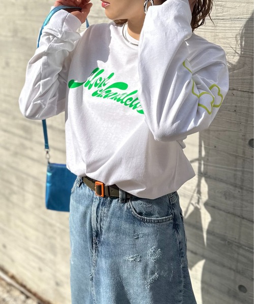 mi via loca（ミヴィアロカ）の「GILDAN 袖ハート発泡ロゴロンT 【PT NO. MVL030 ※2A】（Tシャツ/カットソー・レディース・オフホワイト/オートミール/ベージュ/ピンク/ホワイト系その他・MEDIUM/X-LARGE）」の7枚目の写真