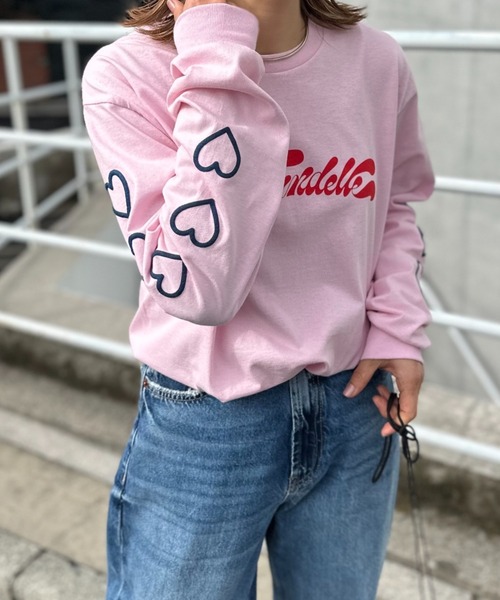 mi via loca（ミヴィアロカ）の「GILDAN 袖ハート発泡ロゴロンT 【PT NO. MVL030 ※2A】（Tシャツ/カットソー・レディース・オフホワイト/オートミール/ベージュ/ピンク/ホワイト系その他・MEDIUM/X-LARGE）」の18枚目の写真