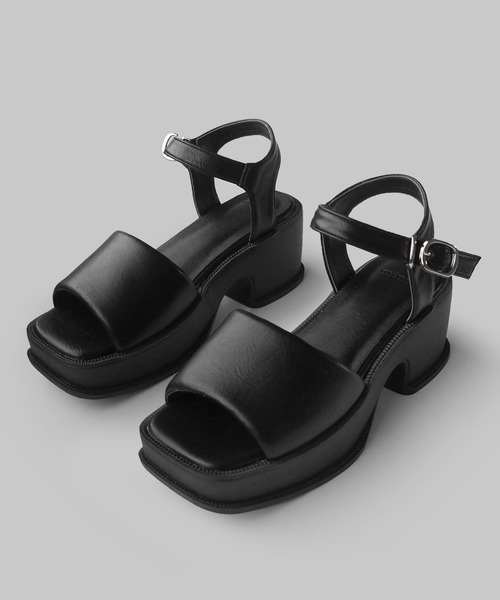 minia（ミニア）の「バルキーパフサンダル（サンダル・レディース・ブラック/シルバー/アイボリー・M/S/LL/L）」の7枚目の写真