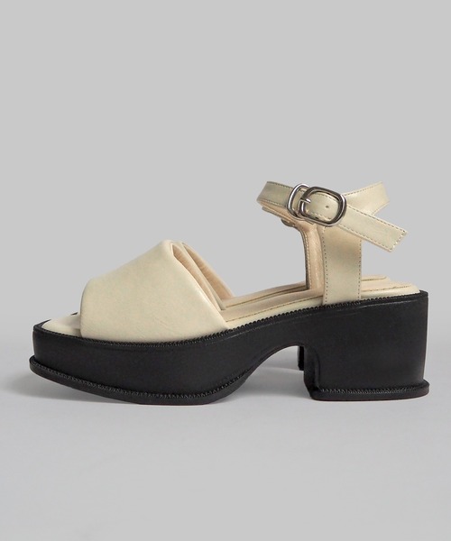 minia（ミニア）の「バルキーパフサンダル（サンダル・レディース・ブラック/シルバー/アイボリー・M/S/LL/L）」の15枚目の写真