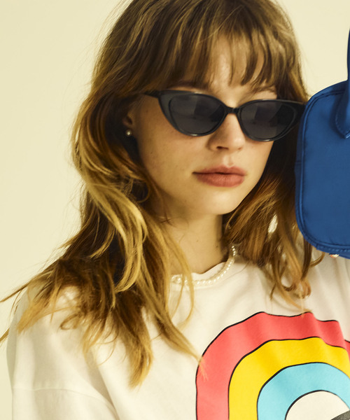 Moschino キャットアイフレムサンクラス 【関税込】 louis-vuitton--