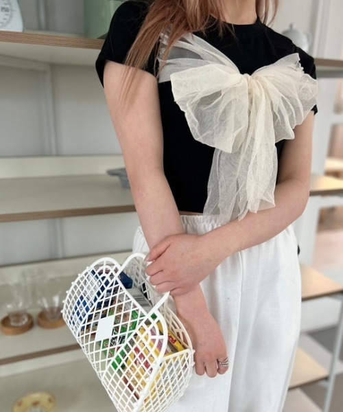 ipugo(イプゴ)の「ipugo/イプゴ チュールリボン ミニT 夏物 夏服(Tシャツ/カットソー・レディース・ブラック/アイボリー・FREE)」の7枚目の写真