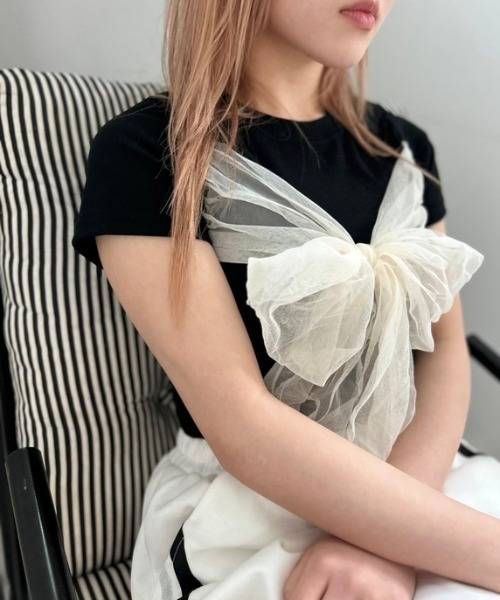 ipugo(イプゴ)の「ipugo/イプゴ チュールリボン ミニT 夏物 夏服(Tシャツ/カットソー・レディース・ブラック/アイボリー・FREE)」の6枚目の写真