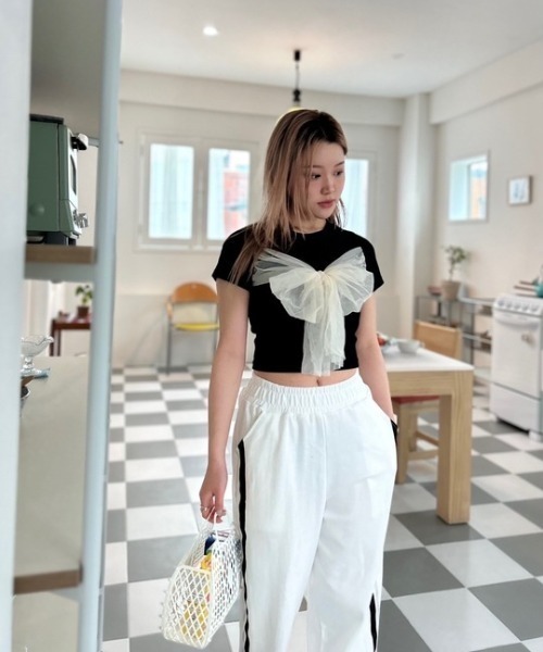 ipugo(イプゴ)の「ipugo/イプゴ チュールリボン ミニT 夏物 夏服(Tシャツ/カットソー・レディース・ブラック/アイボリー・FREE)」の13枚目の写真