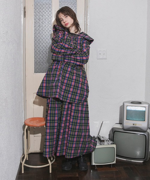 forksy.(フォルクシー)の「【forksy.】セットアップ対応 サッカーチェック柄シャーリングキャミワンピース(ワンピース・レディース・パープル系その他/レッド系その他/ベージュ系その他/ネイビー系1・FREE)」の7枚目の写真