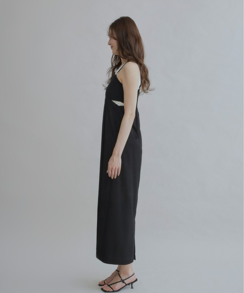 Olu.（オルドット）の「ウエストスリットキャミソールワンピース（ワンピース・レディース・ベージュ/クリーム/ブラック・FREE）」の17枚目の写真