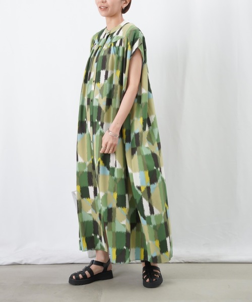 LUCA/LADY LUCK LUCA(ルカ/レディラックルカ)の「LC/LLL 幾何学柄ノースリーブワンピース(シャツワンピース・レディース・ブルー/グリーン・FREE)」の8枚目の写真