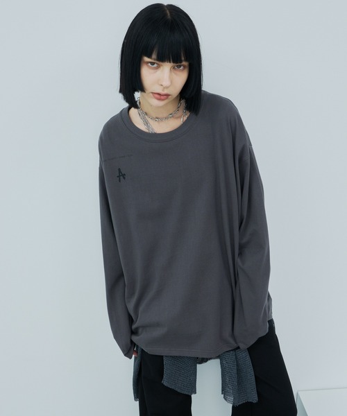 AIVER(アイバー)の「岡本奇太郎×AIVER ワンダーランドロンTEE(Tシャツ/カットソー・メンズ・ブラック/チャコールグレー/ホワイト・SMALL/LARGE/MEDIUM)」の21枚目の写真