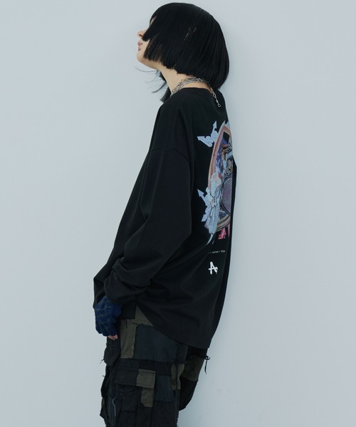 AIVER(アイバー)の「岡本奇太郎×AIVER ワンダーランドロンTEE(Tシャツ/カットソー・メンズ・ブラック/チャコールグレー/ホワイト・SMALL/LARGE/MEDIUM)」の12枚目の写真