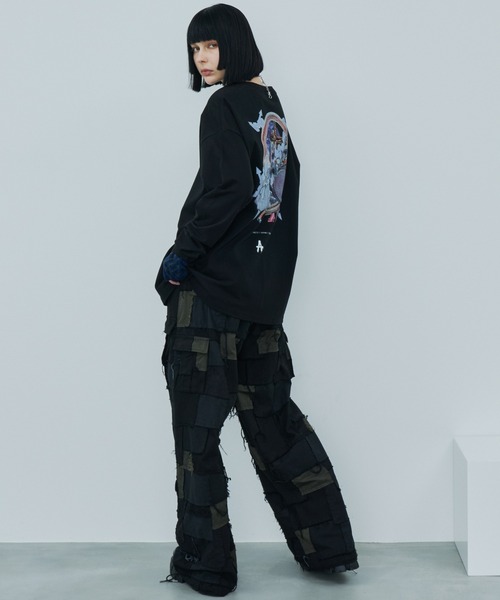 AIVER(アイバー)の「岡本奇太郎×AIVER ワンダーランドロンTEE(Tシャツ/カットソー・メンズ・ブラック/チャコールグレー/ホワイト・SMALL/LARGE/MEDIUM)」の19枚目の写真