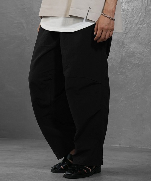 MinoriTY(マイノリティ)の「【MinoriTY】パラシュートカーゴパンツ ワイドパンツ メンズ ユーティリティパンツ シャカパン ナイロンパンツ 秋服 夏服 オーバーサイズ(カーゴパンツ・メンズ・ベージュ/ブラック/ライトグレー・L/M/XL)」の19枚目の写真