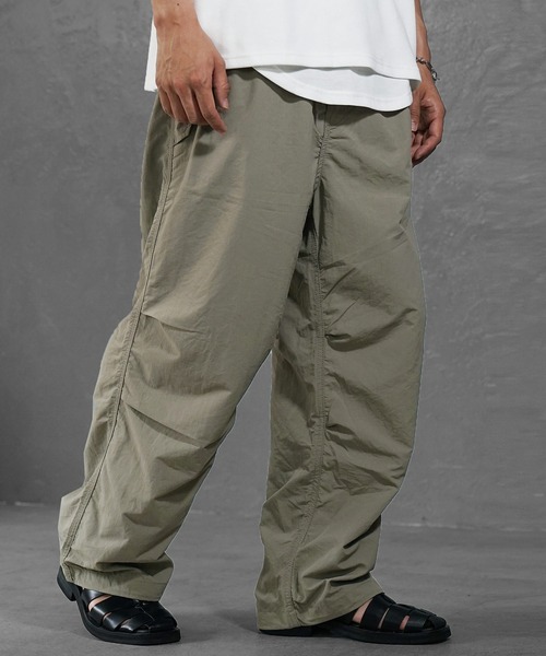 MinoriTY(マイノリティ)の「【MinoriTY】パラシュートカーゴパンツ ワイドパンツ メンズ ユーティリティパンツ シャカパン ナイロンパンツ 秋服 夏服 オーバーサイズ(カーゴパンツ・メンズ・ベージュ/ブラック/ライトグレー・L/M/XL)」の22枚目の写真