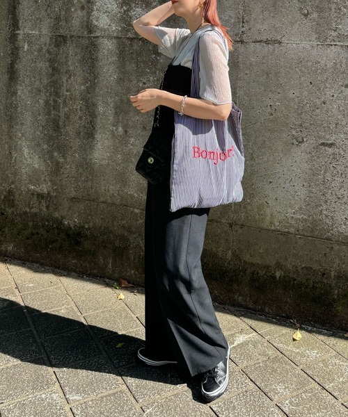 y/m by misato（イムバイミサト）の「ラメシアークルーネックトップス（Tシャツ/カットソー・レディース・ブラック/オフホワイト/ピンク・FREE）」の9枚目の写真