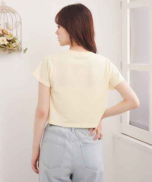 ems excite(エムズエキサイト)の「catロゴプリントTEE(Tシャツ/カットソー・レディース・イエロー/ブルー/オフホワイト・FREE)」の6枚目の写真